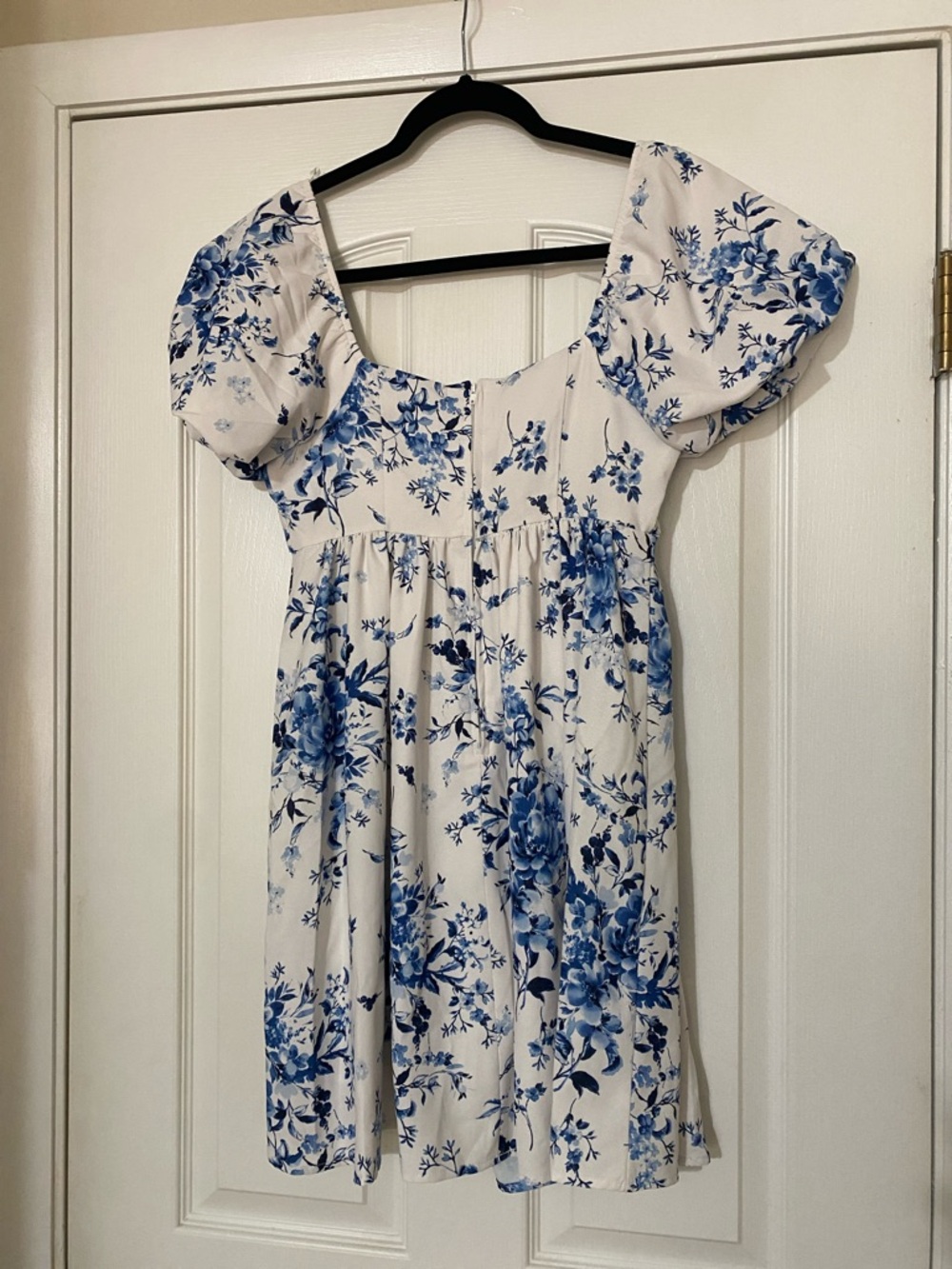 Altar'd State White Dress Size Small with Blue Floral Print - Picture 2 of 3